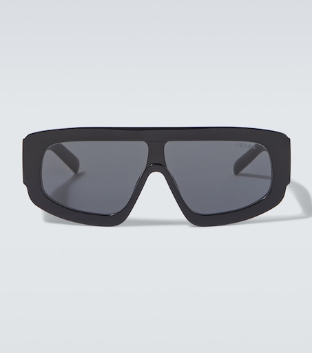 Logo shield sunglasses in black - Prada | Mytheresa