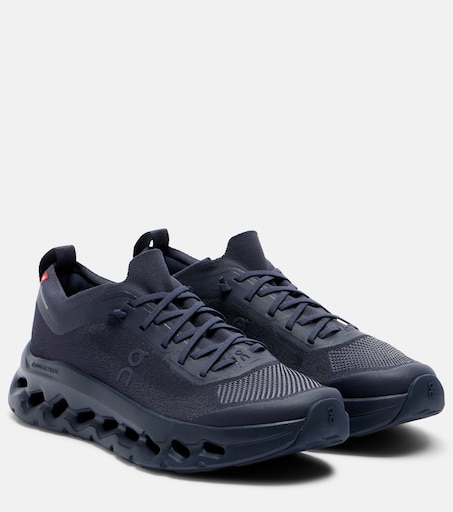 x Zendaya Cloudtilt Moon running shoes in black - On | Mytheresa