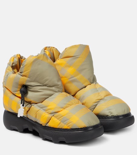 Burberry house check snow boots clearance