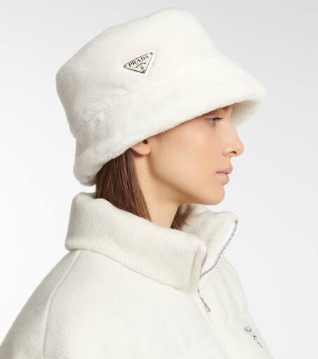 Fluffy prada bucket hat clearance