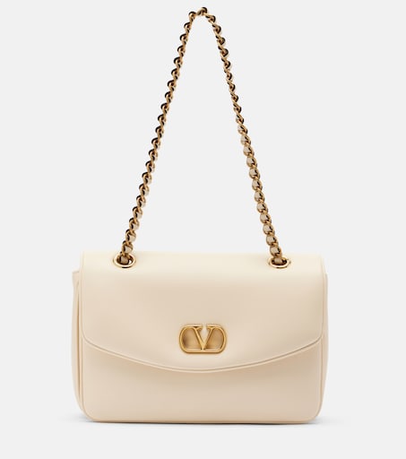 Djuna Medium leather shoulder bag in white - Valentino Garavani