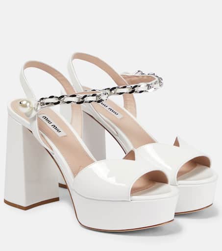 サンダル・ミュール MIU MIU White Leather Thong Sandals Leather thong sandals in white - Miu Miu | Mytheresa