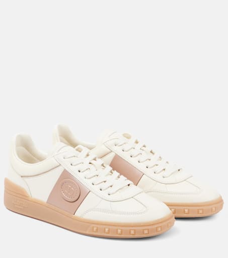スニーカー VALENTINO GARAVANI Woman Sneakers White 6W2S0GG8BHS 0BO Flatform Rockstud Untitled Sneaker In Calfskin for Woman in