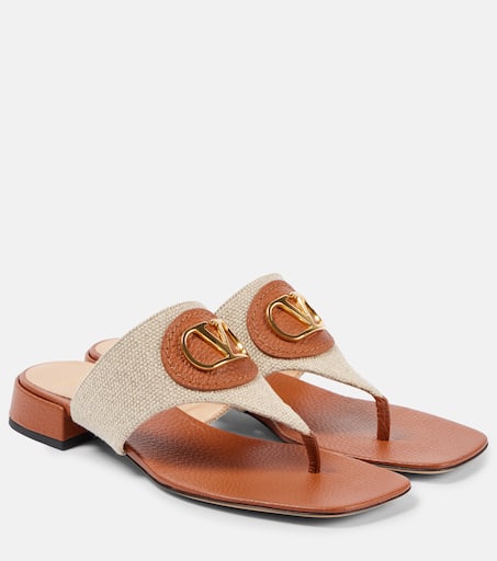 サンダル・ミュール VALENTINO Brown leather VLogo thong sandals VLogo Signature leather thong sandals in brown - Valentino