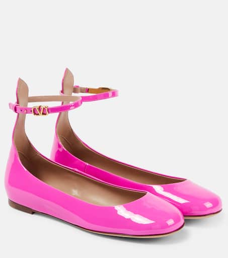 Tan-Go patent leather ballet flats in pink - Valentino