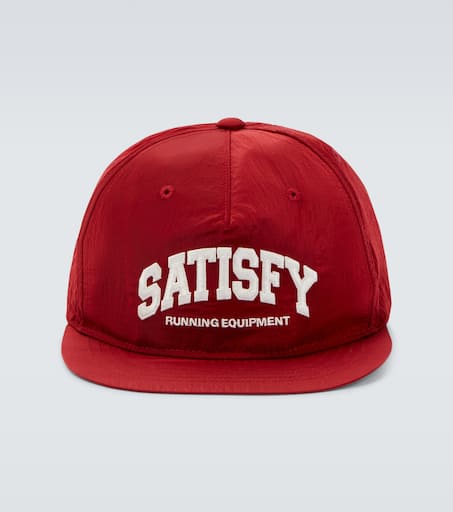 Logo embroidered baseball cap in red - Satisfy | Mytheresa