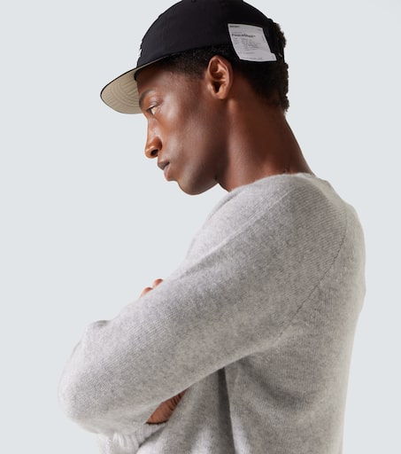 Satisfy running hat deals