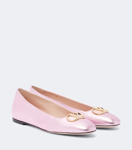 VLogo metallic leather ballet flats in pink - Valentino Garavani