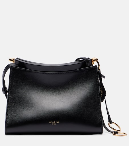 Le Click Small leather shoulder bag in black - Alaia | Mytheresa
