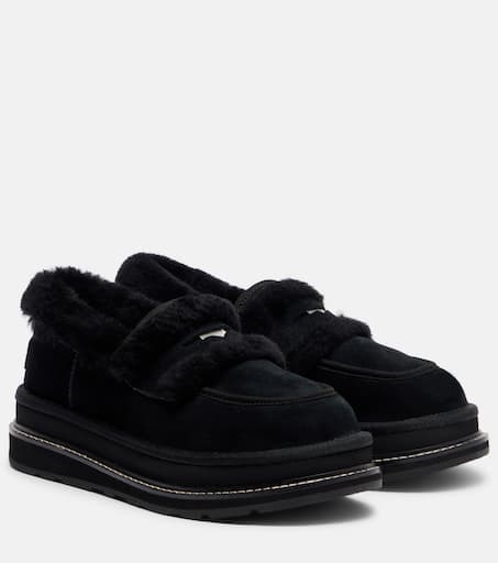 x UGG suede and shearling penny loafers in black - Sacai | Mytheresa