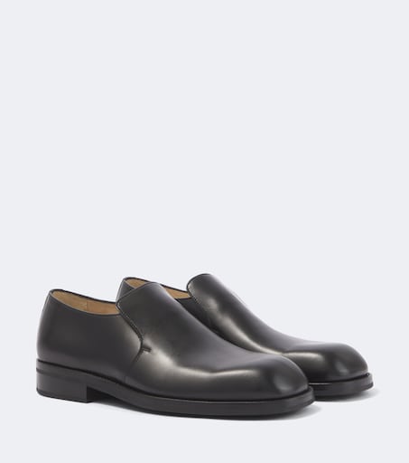Leather slip-on shoes