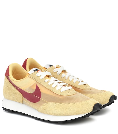 nike sportswear shop