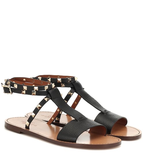 صندل من الجلد مع تزيين Valentino Garavani Rockstud | Valentino
