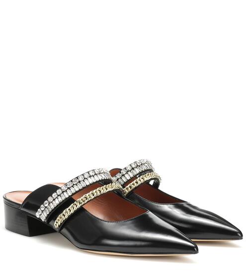 ميولز سلايدز من الجلد Carly | Self-Portrait