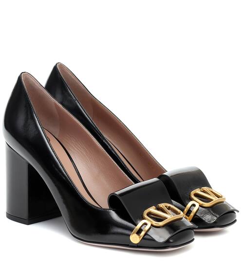 Valentino Garavani VLOGO leather pumps | Valentino