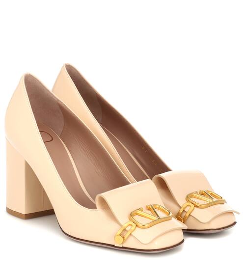 Valentino Garavani VLOGO patent leather pumps | Valentino