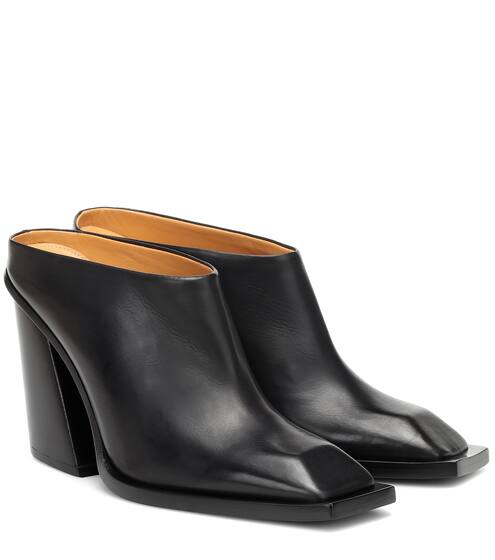 Mules Sterling aus Leder | Petar Petrov