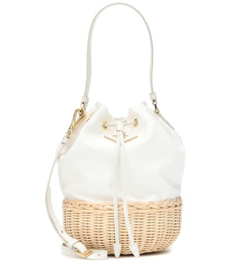 حقيبة بستايل دلو من الكانفاس و الرافية | Prada