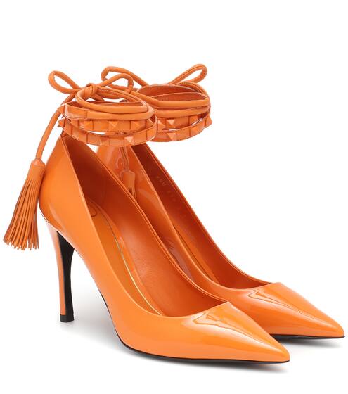 Valentino Garavani - Pumps Rockstud Flair in vernice | Valentino / Garavani