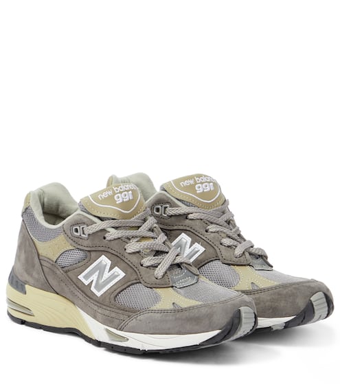 brown new balance sneakers