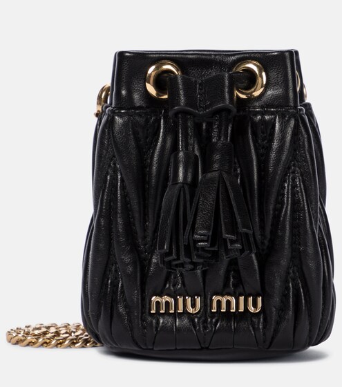 sling bolsa with many pockets