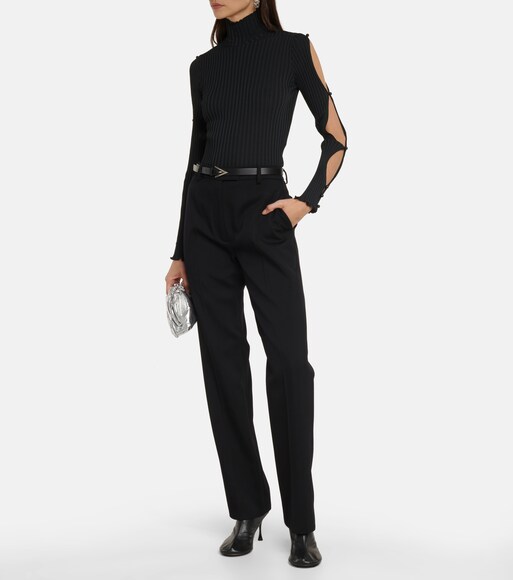 cutout turtleneck