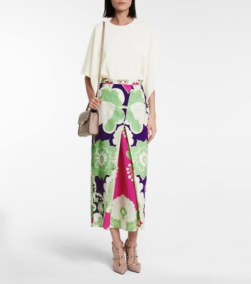 black lace skirt outfit ideas