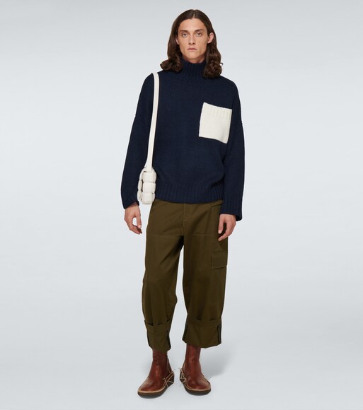 jw anderson turtleneck