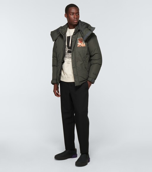Printed hooded puffer jacket 