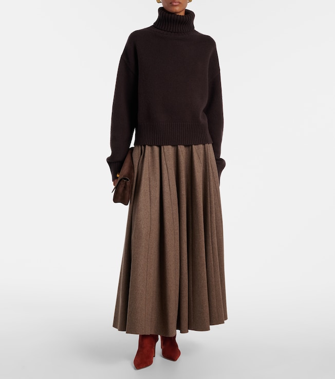 Extreme Cashmere N°434 Crop Xtra turtleneck sweater