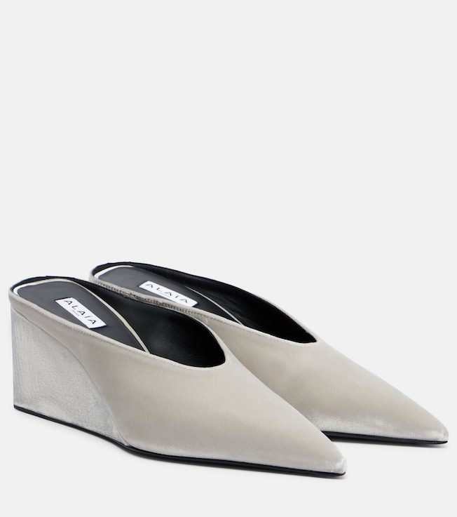 Alaïa Cube 75 velvet wedge pumps