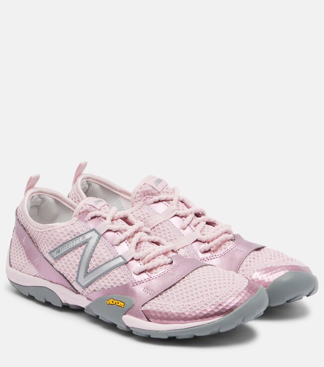New Balance MT10 trail running shoes