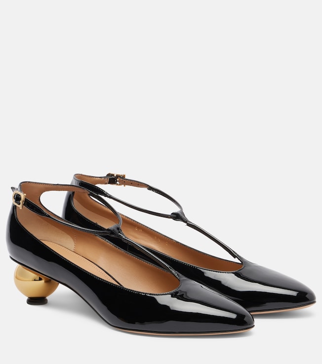 Ferragamo Tania 40 patent leather pumps