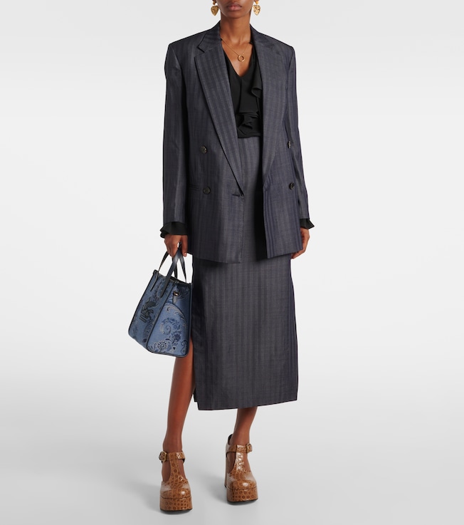  Wool-blend pencil skirt