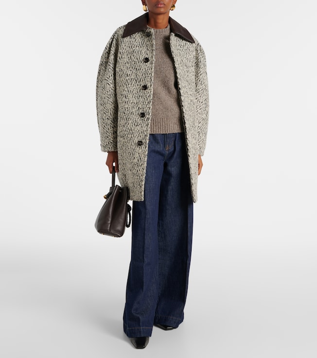 High-rise wide-leg jeans