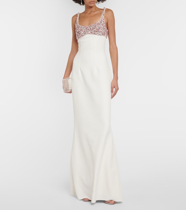 Safiyaa Beatriz embellished gown